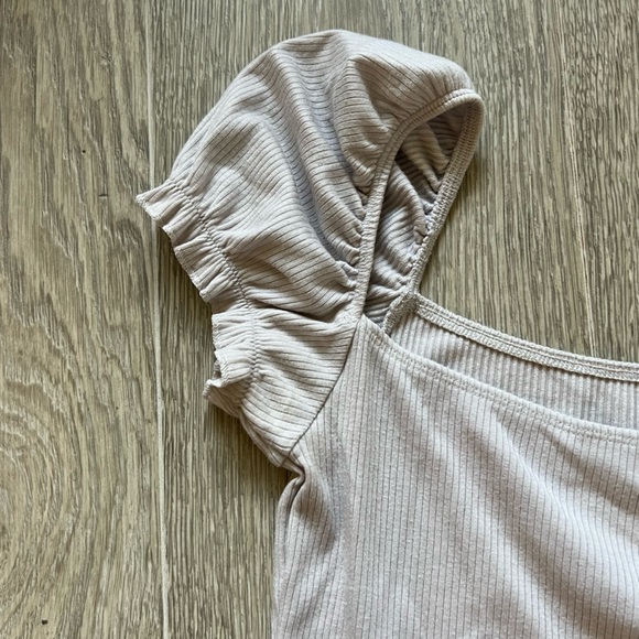 Sunday Best summer top. Size M (fits small) - Picture 3 of 5